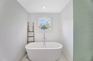 198 S Country Rd, Remsenburg, NY 11960 - Photo 21