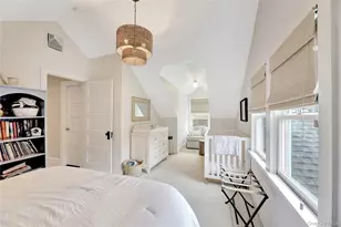 198 S Country Rd, Remsenburg, NY 11960 - Photo 25