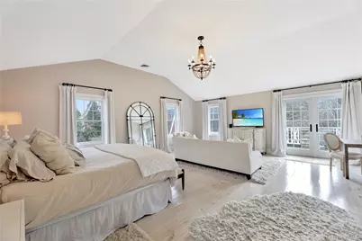 198 South Country Road, Remsenburg, NY 11960 - Photo 17