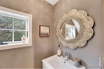 198 South Country Road, Remsenburg, NY 11960 - Photo 33