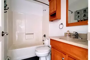 400 Mt Pleasant Ave, Mamaroneck, NY 10543 - Photo 9