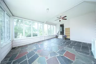 17 Pinewood Rd, Manhasset, NY 11030 - Photo 11