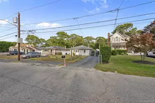 87 Biltmore Dr, Mastic Beach, NY 11951 - Photo 3