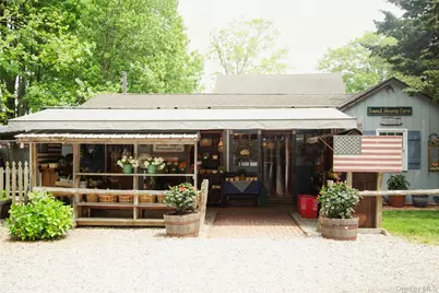 140 Three Mile Harbor Road, East Hampton, NY 11937 - Photo 25