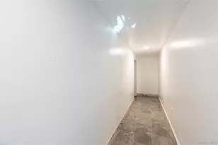 1318 Mace Ave, Bronx, NY 10469 - Photo 27