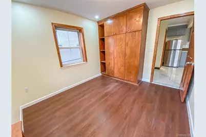 1318 Mace Avenue, Bronx, NY 10469 - Photo 21