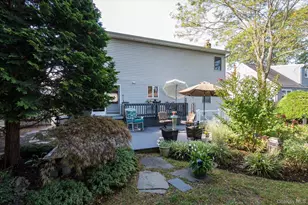 65 Harriet Rd, North Babylon, NY 11703 - Photo 25