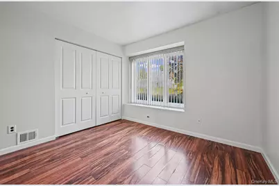 12 Ascot Place, Coram, NY 11727 - Photo 11