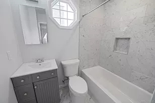 7 Mallard Path, Coram, NY 11727 - Photo 17