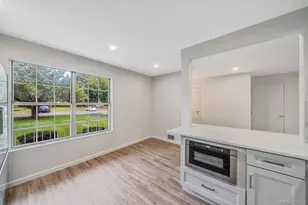 7 Mallard Path, Coram, NY 11727 - Photo 7