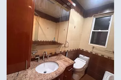 8042 168th Street, Jamaica, NY 11432 - Photo 19