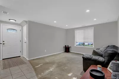 431 Clubhouse Court, Coram, NY 11727 - Photo 5