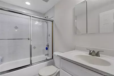 431 Clubhouse Court, Coram, NY 11727 - Photo 11