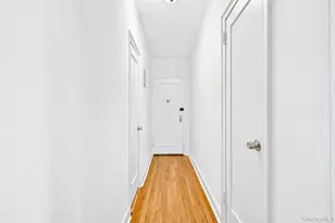 190 E Mosholu Pkwy S, Bronx, NY 10458 - Photo 11