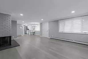 19 Ridge Dr E, Roslyn, NY 11576 - Photo 7