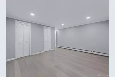 19 Ridge Drive E, Roslyn, NY 11576 - Photo 19