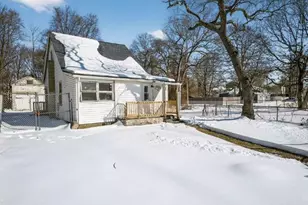 46 Lake Dr, Wyandanch, NY 11798 - Photo 3