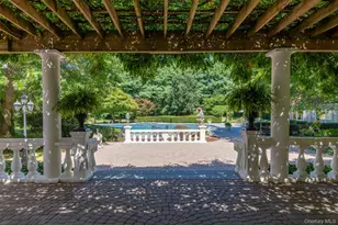 23 Old Westbury Rd, Old Westbury, NY 11568 - Photo 15