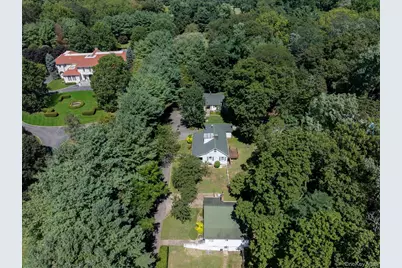 23 Old Westbury Rd, Old Westbury, NY 11568 - Photo 29