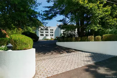 26 Tennis Court Road, Oyster Bay, NY 11771 - Photo 33