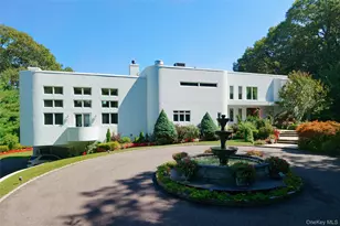 26 Tennis Court Rd, Oyster Bay, NY 11771 - Photo 3