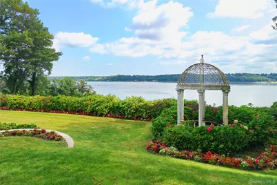 26 Tennis Court Road, Oyster Bay, NY 11771 - Photo 35