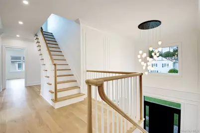 225 Brixton Road, Garden City, NY 11530 - Photo 15