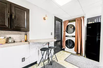 284 Aka 11 Tompkins Avenue, Yonkers, NY 10710 - Photo 15