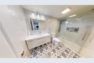 1141 Waverly Avenue, Farmingville, NY 11738 - Photo 15