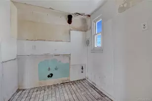 140 Arlington Ave, Valley Stream, NY 11580 - Photo 21