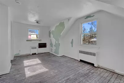 140 Arlington Avenue, Valley Stream, NY 11580 - Photo 19