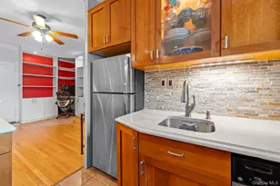 69-60 108th St, Forest Hills, NY 11375 - Photo 17