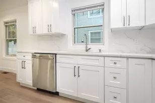 13 Dunes Ln, Port Washington, NY 11050 - Photo 19