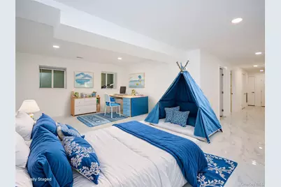 13 Dunes Lane, Port Washington, NY 11050 - Photo 13