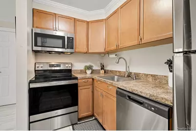 1840 Crompond Road #7B3, Peekskill, NY 10566 - Photo 9