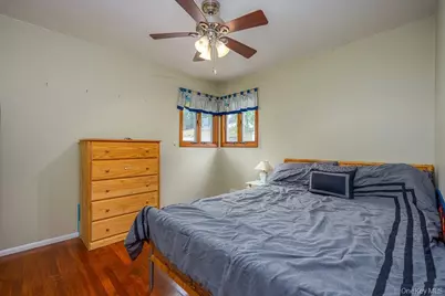 363 Gilbert Avenue, Pearl River, NY 10965 - Photo 19