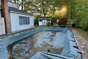 49 Hurtin St, Port Jefferson Station, NY 11776 - Photo 17