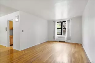 525 W 235th St, Bronx, NY 10463 - Photo 5