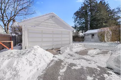 137 Longview Avenue, White Plains, NY 10605 - Photo 25
