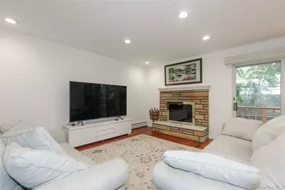 43 Elm Street, Great Neck, NY 11021 - Photo 13