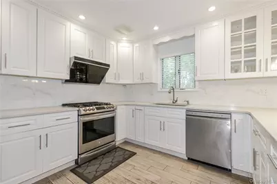 43 Elm Street, Great Neck, NY 11021 - Photo 11