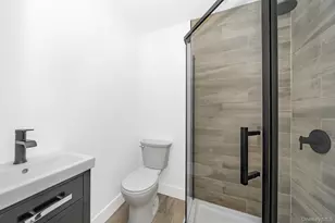 24 Calvert Ave, West Babylon, NY 11704 - Photo 9