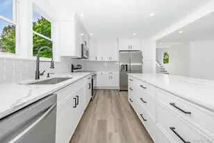 24 Calvert Ave, West Babylon, NY 11704 - Photo 5