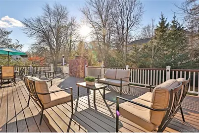 245 E Townline Road, West Nyack, NY 10994 - Photo 15