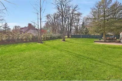 245 E Townline Road, West Nyack, NY 10994 - Photo 29