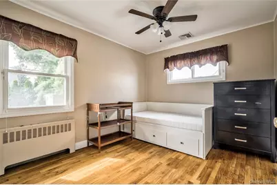 11 Jamaica Ave, Plainview, NY 11803 - Photo 11