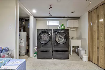 11 Jamaica Ave, Plainview, NY 11803 - Photo 15