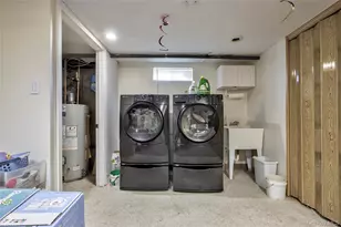 11 Jamaica Ave, Plainview, NY 11803 - Photo 15