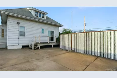 96-20 160th Avenue, Howard Beach, NY 11414 - Photo 17