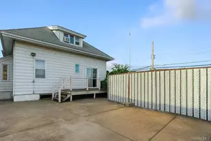 96-20 160th Ave, Howard Beach, NY 11414 - Photo 17